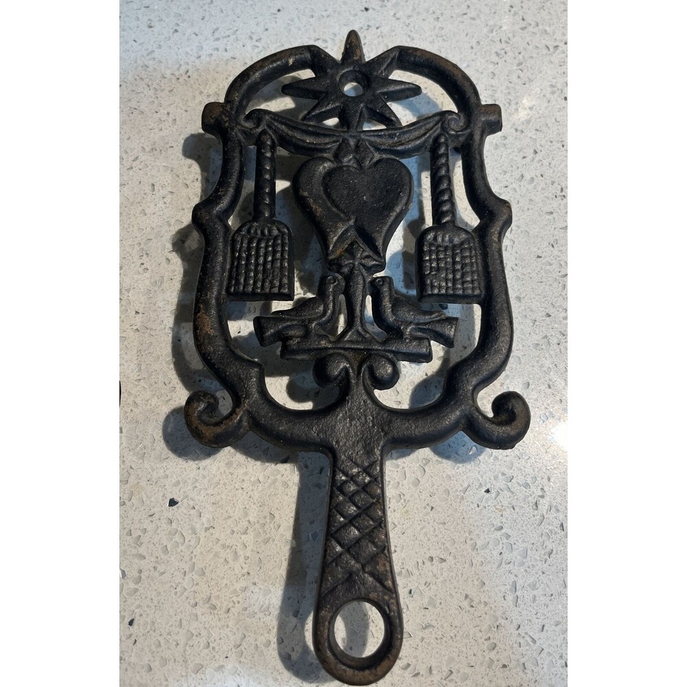 Vitg Wilton Black Cast Iron Dumb Dutch Farmhouse Kitchen Trivet Birds Hearts